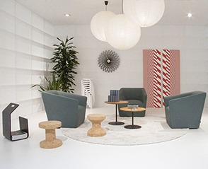 Mobilier moderne typique du mouvement art moderne