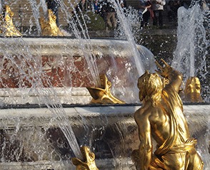 Fontaine d'arts décoratifs de la période classique